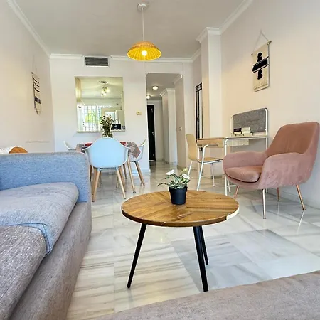Apartmán Lovely Terrace Golf Valley 10min Marbella