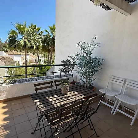 Lovely Terrace Golf Valley 10min *